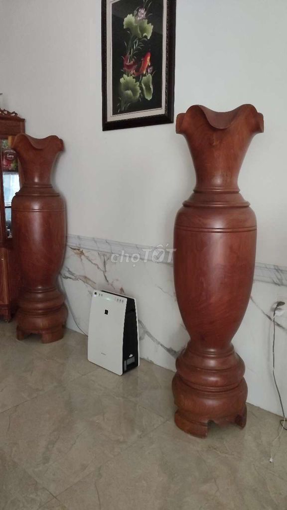Bàn gỗ tự nhiên màu nâu. Mua bán Bàn ghế tại Thành phố Long Xuyên An Giang được đăng bởi Linh trần hình 1