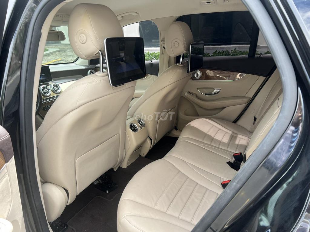 ❤️ MERCEDES GLC250 4MATIC 2020, ĐỘ FULL GLC63s. Mua bán Ô tô tại Quận 7 Tp Hồ Chí Minh được đăng bởi Tri Mercedes DNZ hình 10