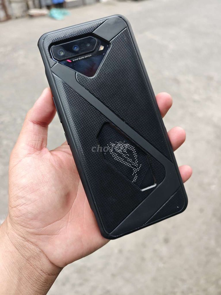 ROG Phone 5 Đen gl. Mua bán Điện thoại tại Quận Tân Bình Tp Hồ Chí Minh được đăng bởi TUẤN OCD hình 1
