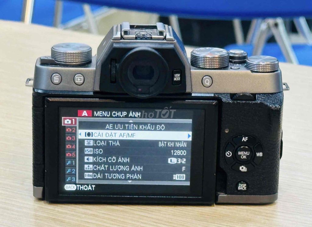 Máy ảnh Fujifilm XT100 + 16-50. Mua bán Máy ảnh, Máy quay tại Quận Đống Đa Hà Nội được đăng bởi Bảo Táo Store hình 1