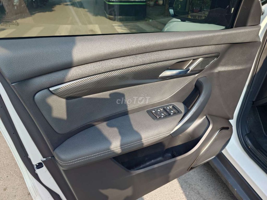 VinFast VF 8 2024 Trắng. Mua bán Ô tô tại Quận Hà Đông Hà Nội được đăng bởi Mr Cường hình 10