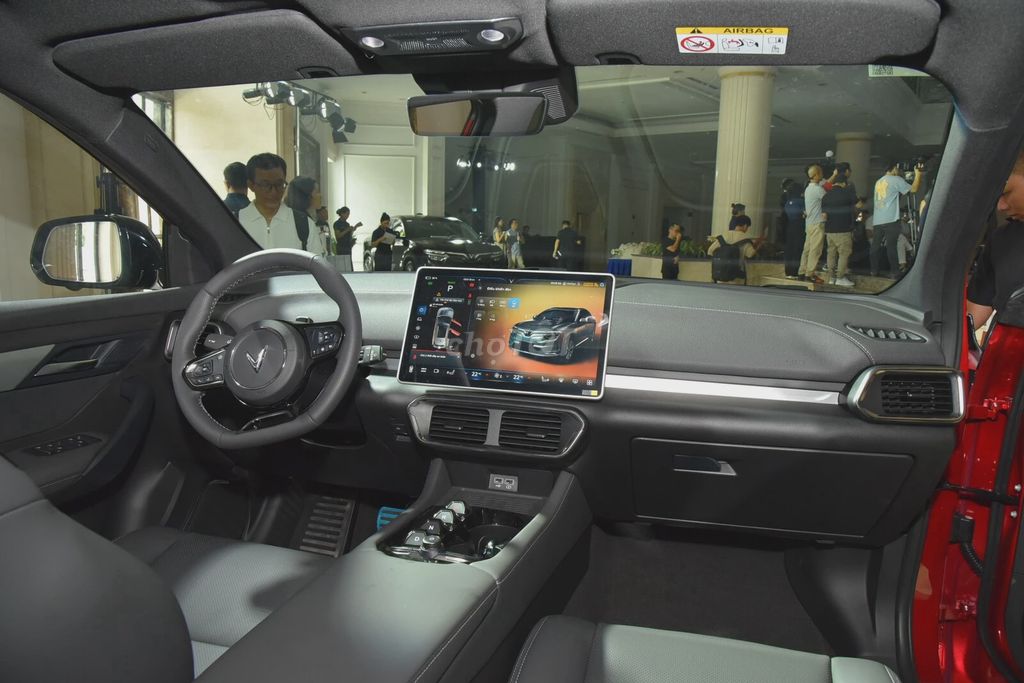 VinFast VF8 - Xe Sẵn Các Màu Giao Ngay. Mua bán Ô tô tại Thành phố Huế Thừa Thiên Huế được đăng bởi Minh Huy Vinfast Huế hình 7