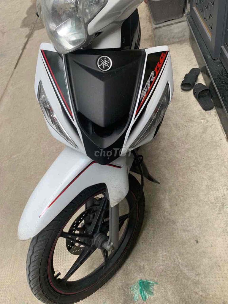 Yamaha Sirius RC 2022 белый с черным