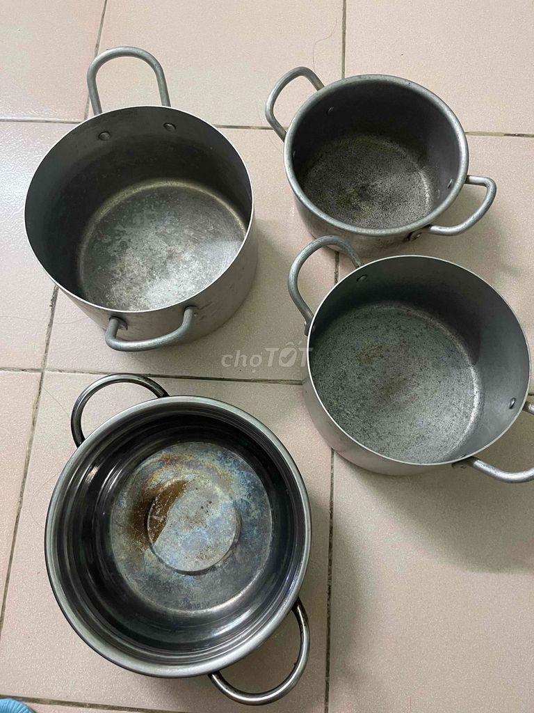 Bộ nồi Kim loại Bạc 4 cái. Mua bán Dụng cụ nhà bếp tại Quận Đống Đa Hà Nội được đăng bởi Mai Mỡ hình 1