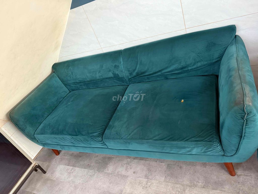 Ghế Sofa 1m8 x 70 mua 4tr5 bán lại 1tr 3