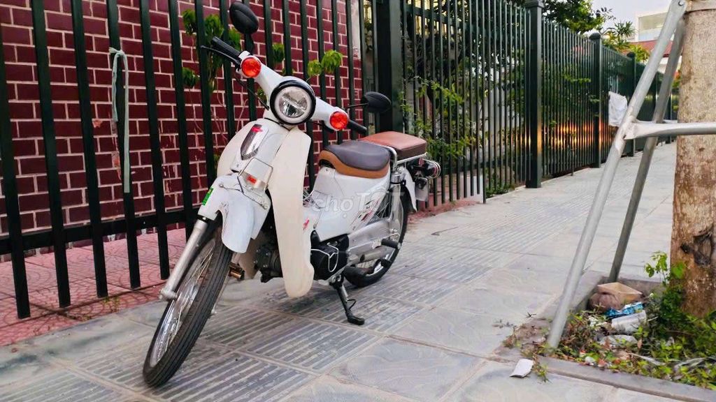 xe mua về ko đi. Mua bán Xe máy tại Quận Long Biên Hà Nội được đăng bởi linh hình 4