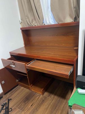 mình dọn nhà cần thanh lý bàn làm việc và học. Mua bán Bàn ghế tại Huyện Bình Chánh Tp Hồ Chí Minh được đăng bởi Tuyết Hồng