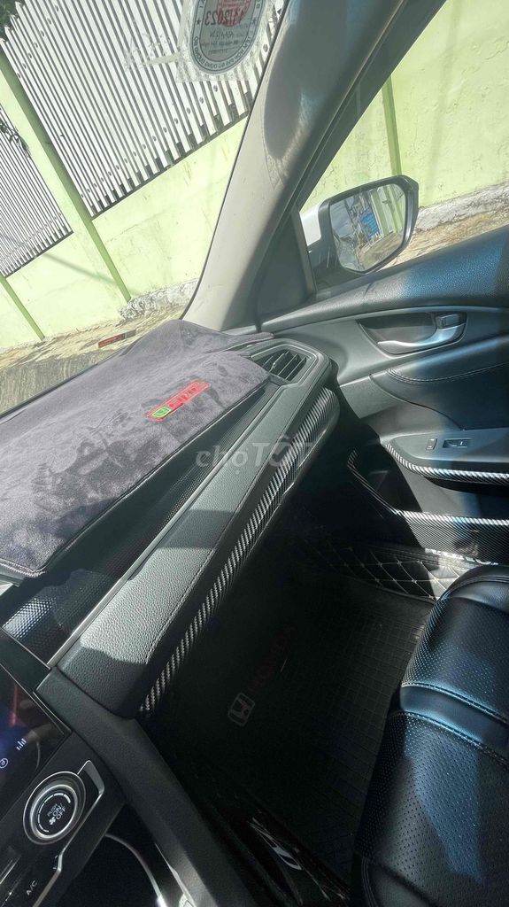 Honda Civic 2019 1.8 E - 130000 km. Mua bán Ô tô tại Thành phố Buôn Ma Thuột Đắk Lắk được đăng bởi walter hình 8