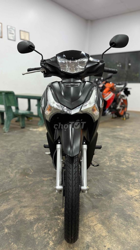 FuUTURE BÁNH MÂM 2022 SIÊU LƯỚT ĐẸP LUNG LINH. Mua bán Xe máy tại Thành phố Long Khánh Đồng Nai được đăng bởi Cửa Hàng Xe Máy Cũ Thành Phát Đồng Nai hình 3