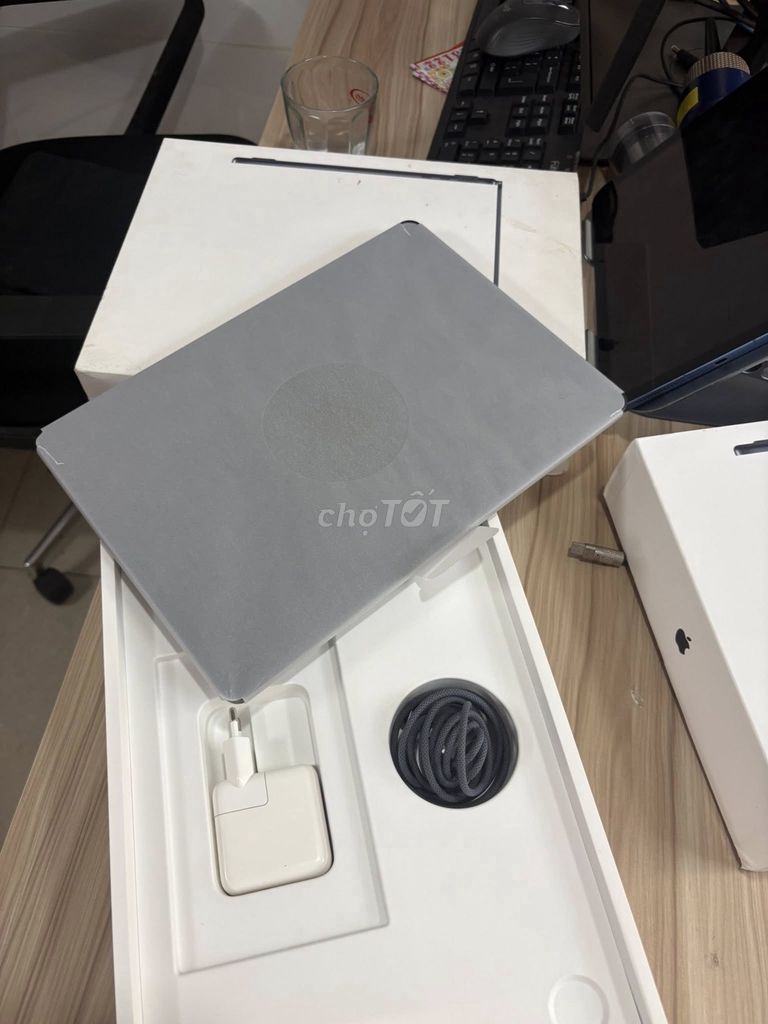 MacBook Air M2 8GB/256GB_Full Box. Mua bán Laptop tại Quận Tân Bình Tp Hồ Chí Minh được đăng bởi TẤN PHÁT hình 1