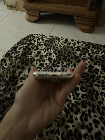 Sharp R2 64GB Trắng 4GB Snapdragon 845 99%. Mua bán Điện thoại tại Quận 1 Tp Hồ Chí Minh được đăng bởi Hội Đồ Điện Tử hình 1