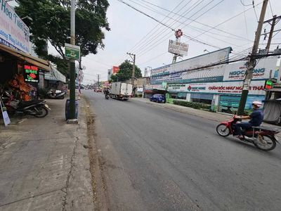 BÁN NHÀ MẶT TIỀN NGUYỄN TRÃI Dĩ an ngang 8 mét diện tích 246m2. Mua bán văn phòng, mặt bằng kinh doanh tại Thành phố Dĩ An Bình Dương được đăng bởi tuấn