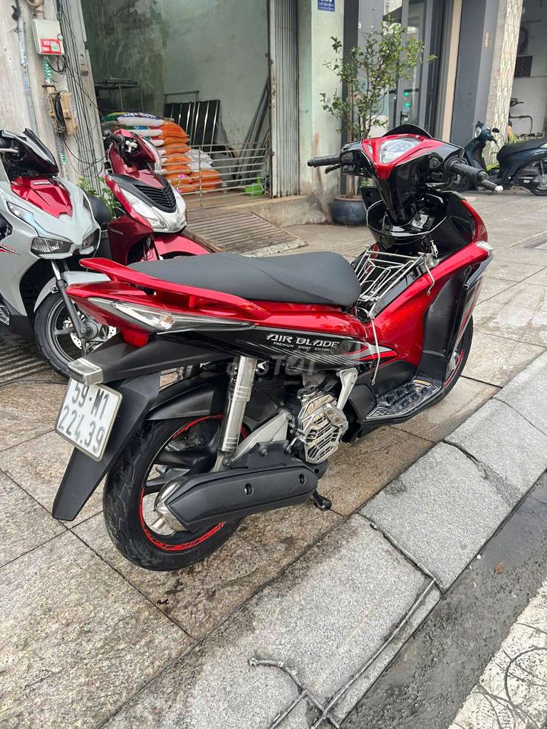 Honda Air Blade FI 2012 черно-красный