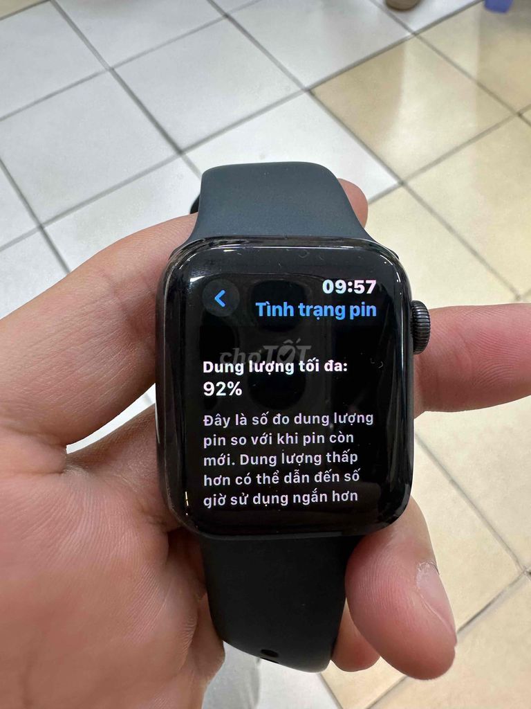 Apple Watch SE Đen Đã sử dụng. Mua bán Thiết bị đeo thông minh tại Quận 1 Tp Hồ Chí Minh được đăng bởi Trung 1988 nguyễn ngọc hình 1