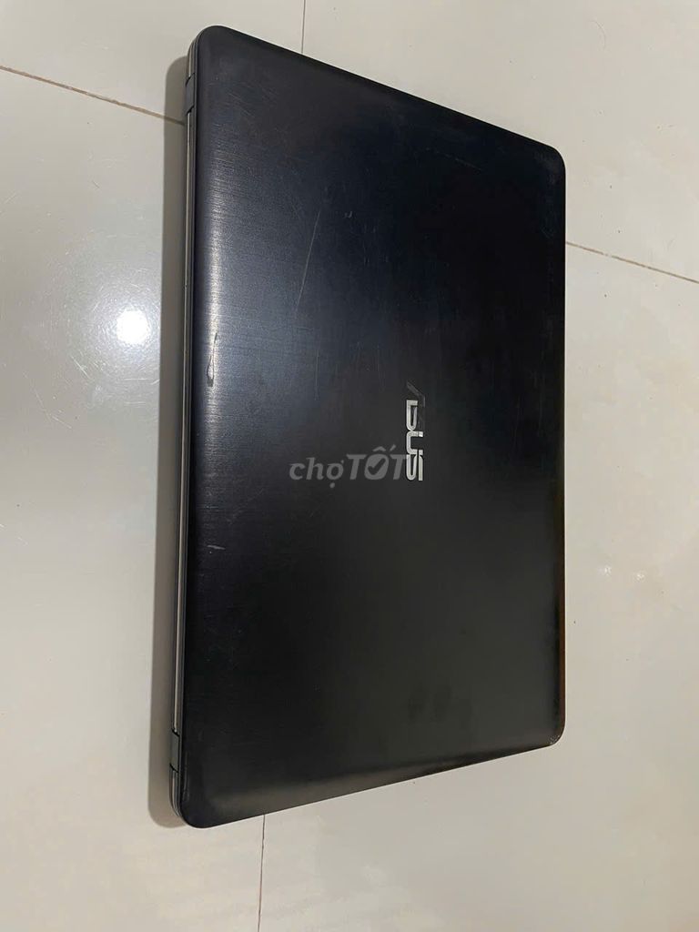 THANH LÝ ASUS I3 GEN 7 1TR5