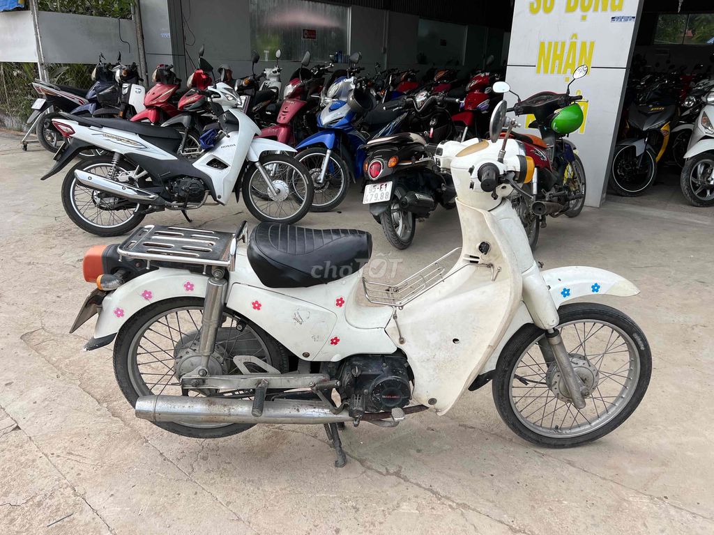 xe 50 máy êm ru bs65. Mua bán Xe máy tại Quận Ninh Kiều Cần Thơ được đăng bởi đầy cửa hàng cầu hưng lợi nk cần thơ hình 1