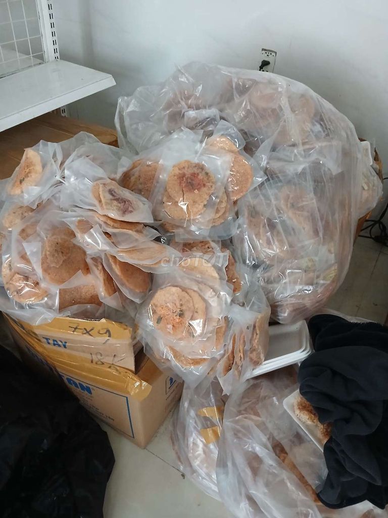 Thức ăn chăn nuôi Cơm cháy Cận date/Hết date. Mua bán Đồ ăn, thực phẩm và các loại khác tại Huyện Hóc Môn Tp Hồ Chí Minh được đăng bởi Phương Anh  hình 1
