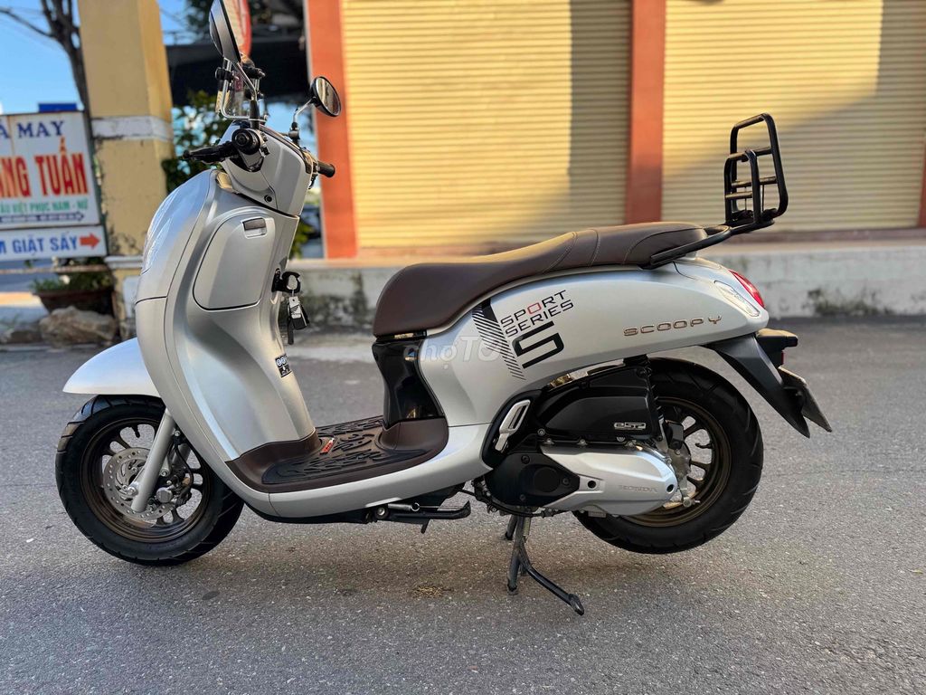 scoopy. đi mới 6ngan km. còn như mới. Mua bán Xe máy tại Quận Ngũ Hành Sơn Đà Nẵng được đăng bởi Nguyễn Phước Vĩnh hình 4