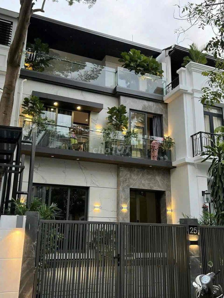 Rent · 4 bd · 126 м² · Quận 7, ул. Đường Mỹ Giang 2A
