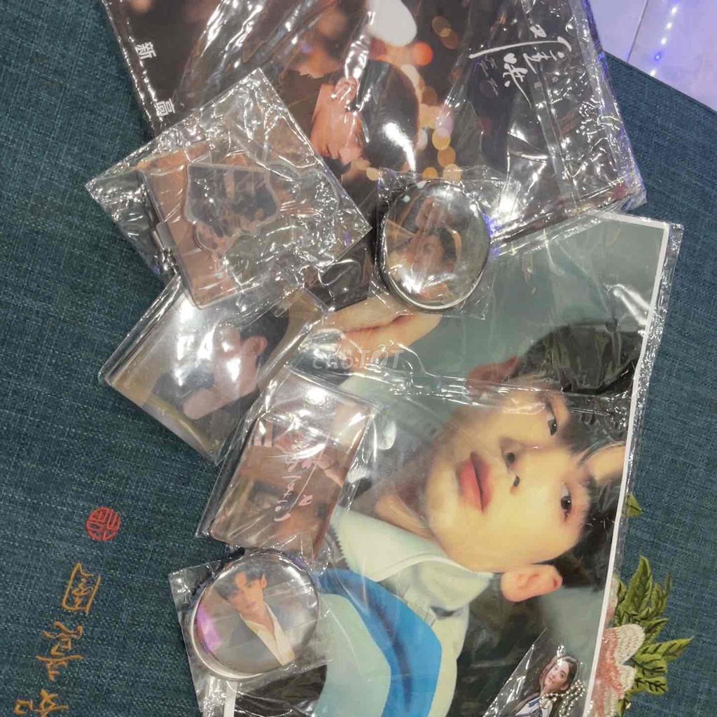 photobook , poster khó dỗ dành: Tang Diên,