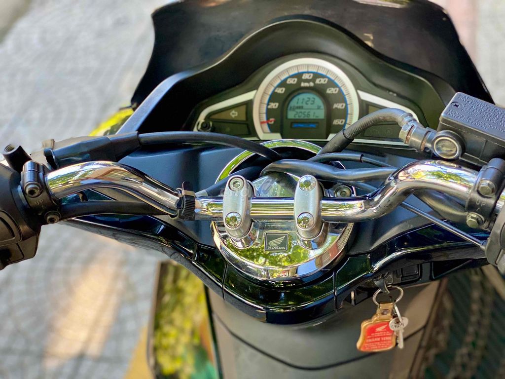 🌈Honda PCX máy siêu êm rin chất - CÓ TRẢ GÓP. Mua bán Xe máy tại Quận Thanh Khê Đà Nẵng được đăng bởi XE MÁY TRẢ GÓP LONG MOTOR hình 6