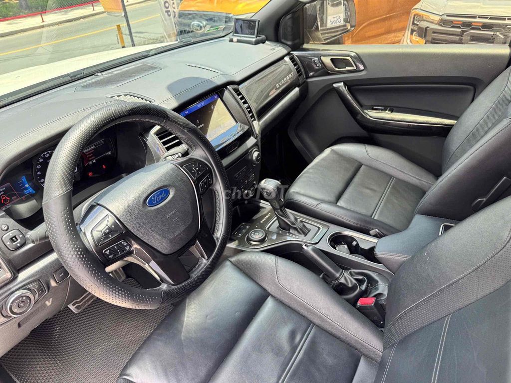 Ford Everest Titanium 2021 4x4 - 34.000km Trắng. Mua bán Ô tô tại Quận Tân Bình Tp Hồ Chí Minh được đăng bởi Sài Gòn Ford hình 7