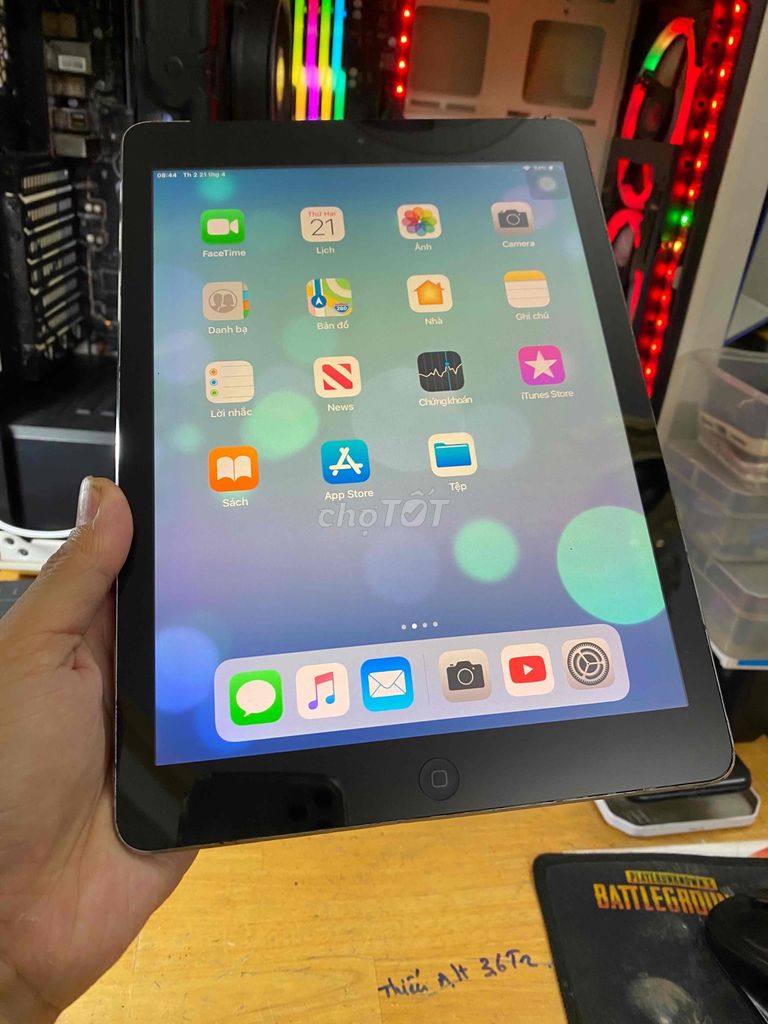 ipad air 32gb 4g giá rẻ. Mua bán Máy tính bảng tại Quận 8 Tp Hồ Chí Minh được đăng bởi anh lục hình 3