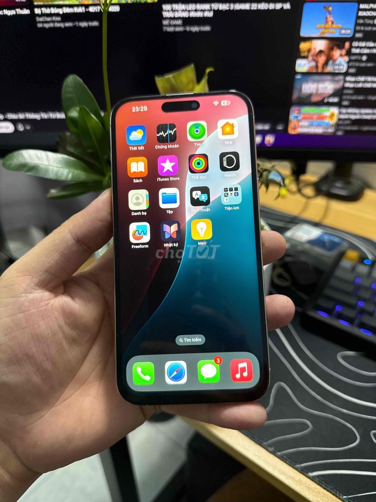 Iphone 15 Pro Max Lock/ Trắng/LCD / Giao Lưu. Mua bán Điện thoại tại Quận Bình Tân Tp Hồ Chí Minh được đăng bởi Tân Phạm hình 1