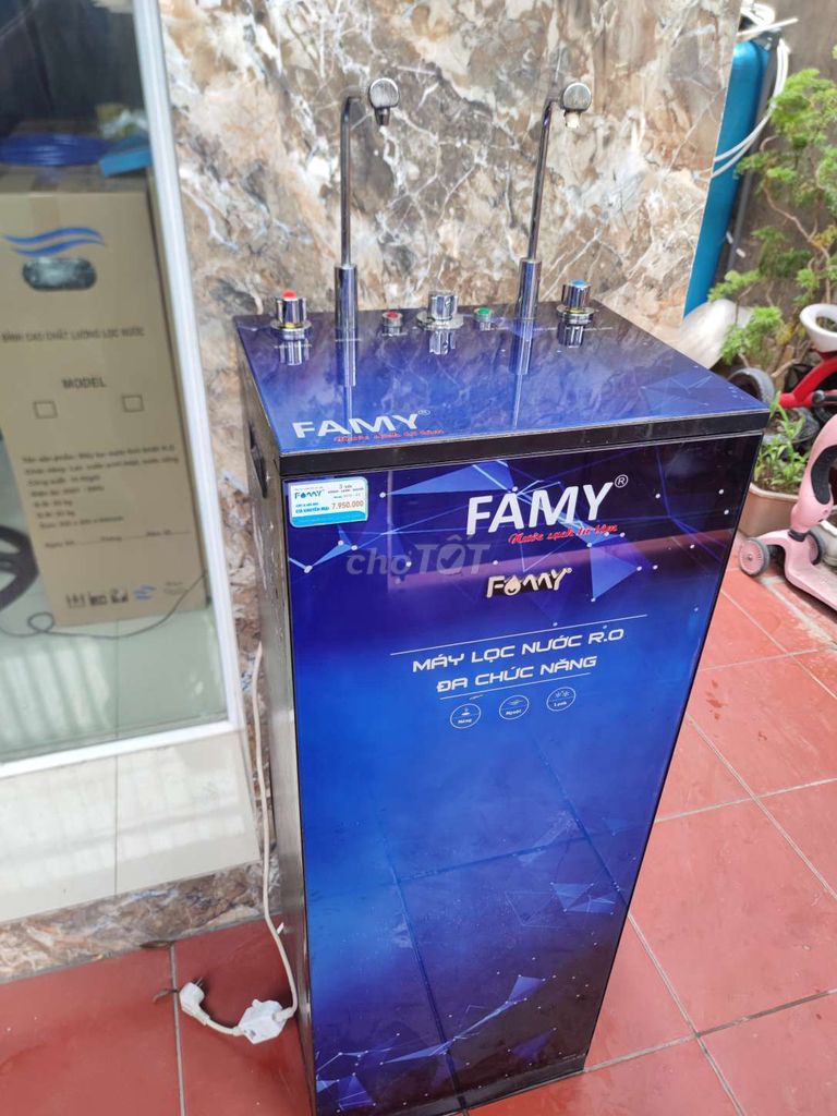 Máy lọc nước Famy Nóng Lạnh Nguội Xanh đen. Mua bán Bếp, lò, đồ điện nhà bếp tại Quận Lê Chân Hải Phòng được đăng bởi Linh hình 1