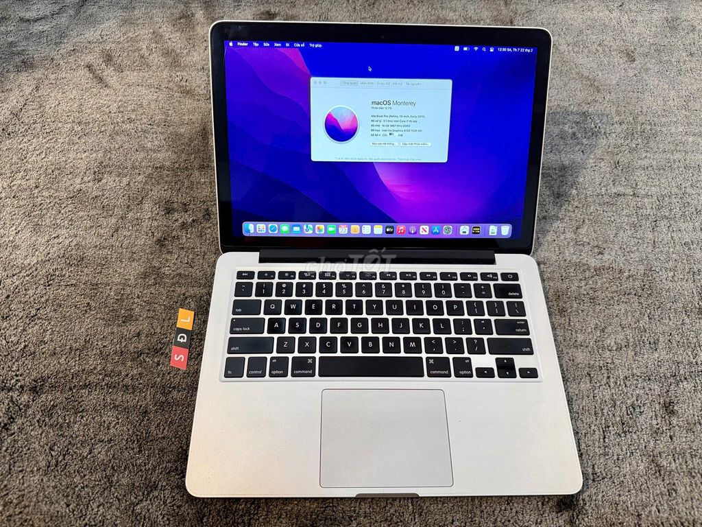 Macbook pro 13 inch 2015 i7 16G 1TB A1502