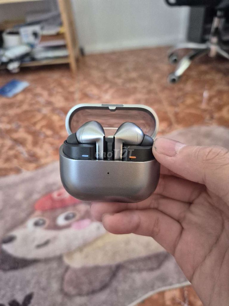 Tai nghe Samsung Galaxy Buds 3 Pro Xám. Mua bán Tivi, Âm thanh tại Quận Ninh Kiều Cần Thơ được đăng bởi Nt Nt hình 1