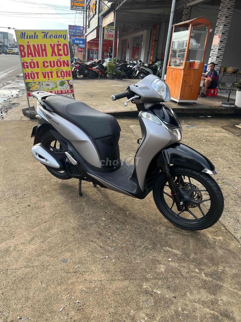 SH mode 2018 bản đặc biệt chính chủ 60 có trả góp. Mua bán Xe máy tại Huyện Trảng Bom Đồng Nai được đăng bởi cửa hàng xe máy Trần Sơn  hình 3