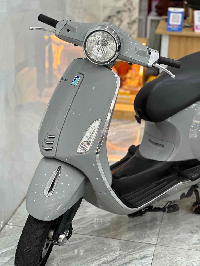 Vespa Primavera Cực Đẹp / Trả Trước 0 Đồng. Mua bán Xe máy tại Quận Thanh Khê Đà Nẵng được đăng bởi Xe Máy Đức Vũ 658 Trần Cao Vân hình 3