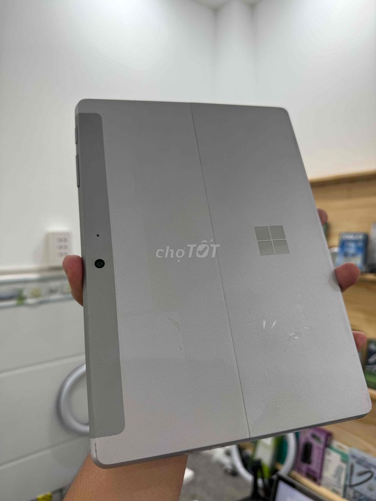 Surface GO 4415Y 4/64GB nhỏ gọn pin trâu màn đẹp. Mua bán Laptop tại Quận 8 Tp Hồ Chí Minh được đăng bởi Đam Mê Công Nghệ hình 1