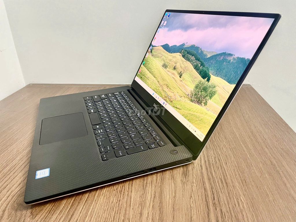 Dell Pre.. 5540 I7-9850H/32GB/SSD 1TB/4Gb, 15,6". Mua bán Laptop tại Thành phố Nha Trang Khánh Hòa được đăng bởi Hoàng Đỉnh hình 1