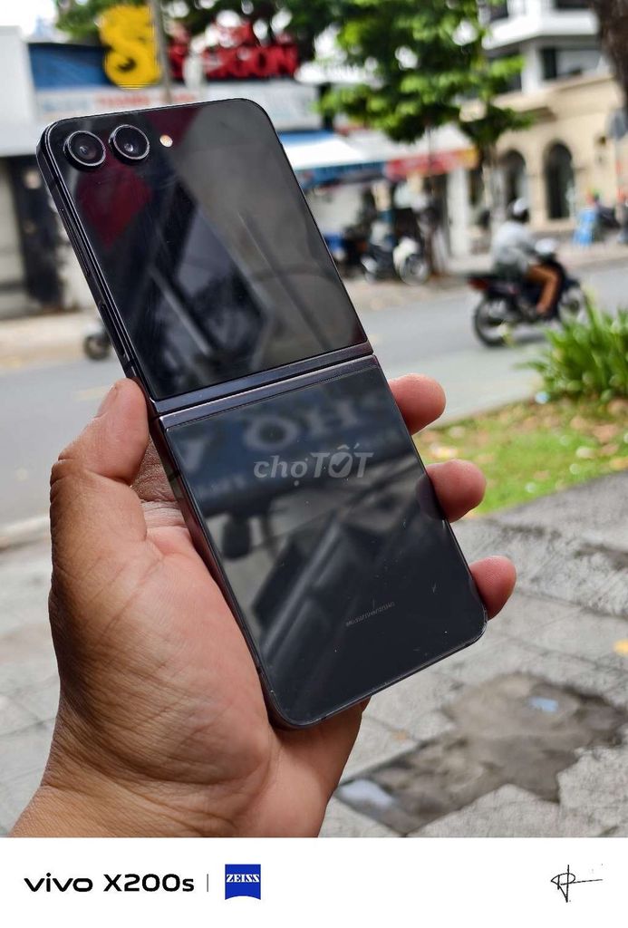 Samsung Galaxy Z Flip5 512GB Đen. Mua bán Điện thoại tại Quận Bình Tân Tp Hồ Chí Minh được đăng bởi Thanh lý đồ cầm hết hạn hình 1