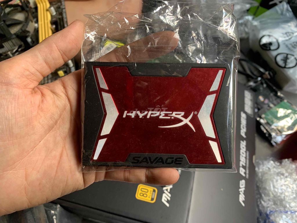 Ổ cứng SSD Kingston HyperX Savage 240GB Đỏ Mới. Mua bán Linh kiện (RAM, Card...) tại Quận 11 Tp Hồ Chí Minh được đăng bởi Sunny Ngoc hình 1