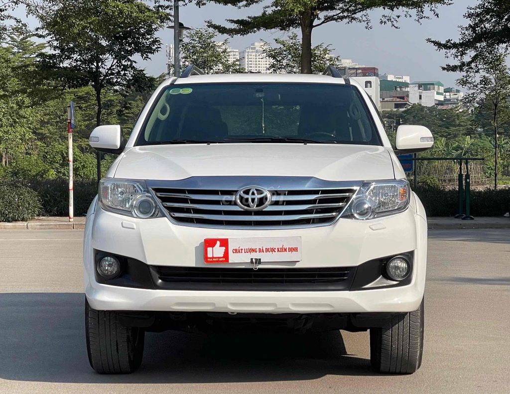 Toyota Fortuner Sportaivo 4x4 cao cấp nhất Sport. Mua bán Ô tô tại Quận Thanh Xuân Hà Nội được đăng bởi Vạn Phát  Auto hình 2