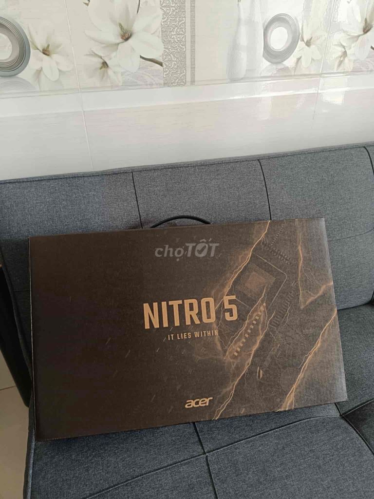 Acer Nitro 5 mới mua dc 2 ngày