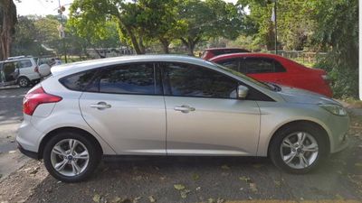Xe Ford Focus Hatchback 1.6 AT 2014 - 240 Triệu. Mua bán Ô tô tại Thành phố Pleiku Gia Lai được đăng bởi Nguyễn Thị Nga