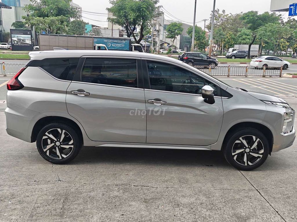 Mitsubishi Xpander Pre 2022 AT - 30000 km. Mua bán Ô tô tại Quận Bình Tân Tp Hồ Chí Minh được đăng bởi Trần Nguyên Hiếu hình 3