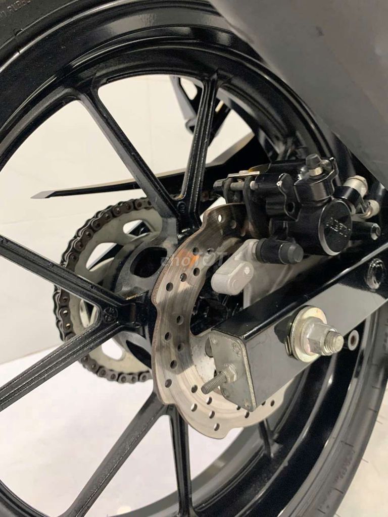 Suzuki Bandit 150 2019 6000 км черный
