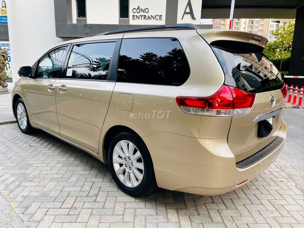 Toyota Sienna Limited 3.5 2012