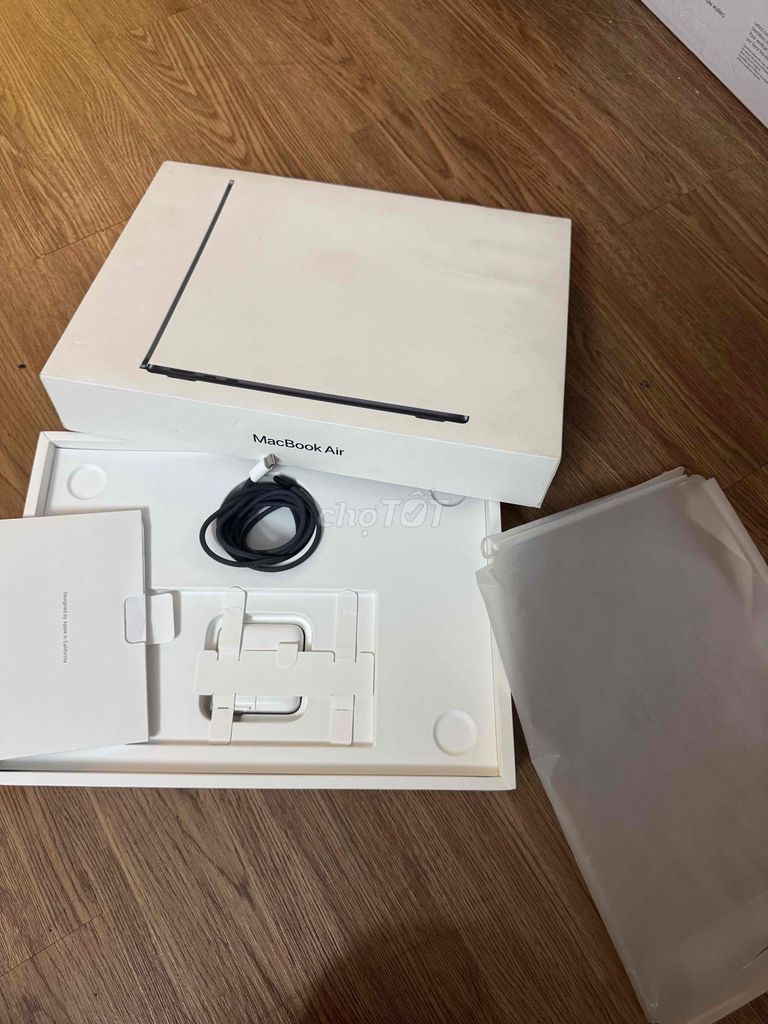 Macbook Air M4 13” 2025 16g/256 sạc37 lần bh10/202. Mua bán Laptop tại Quận 3 Tp Hồ Chí Minh được đăng bởi Phúc Nguyễn hình 1