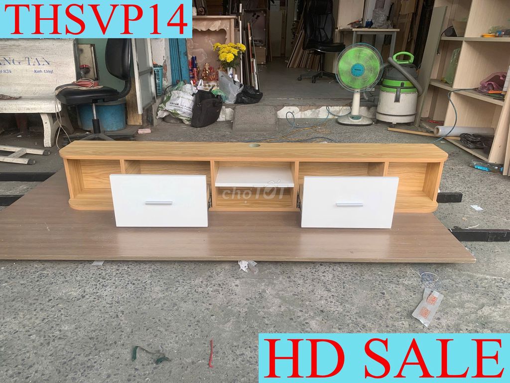 KỆ TIVI THANH LÝ_ KỆ TIVI 1M8_KỆ TIVI TREO TƯỜNG 2. Mua bán Tủ, kệ gia đình tại Quận 1 Tp Hồ Chí Minh được đăng bởi KHO HÀNG THANH LÝ HV hình 1