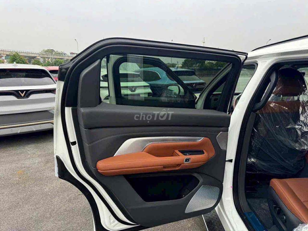 Xe Demo chưa lăn bánh Vf9 Plus 2025. Mua bán Ô tô tại Quận 8 Tp Hồ Chí Minh được đăng bởi Hoàng Minh Dương hình 3