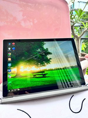 Surface Pro 5 Core I5, 8GB/SSD 256GB/ mới 99%. Mua bán Laptop tại Quận Hải Châu Đà Nẵng được đăng bởi Bân Phạm