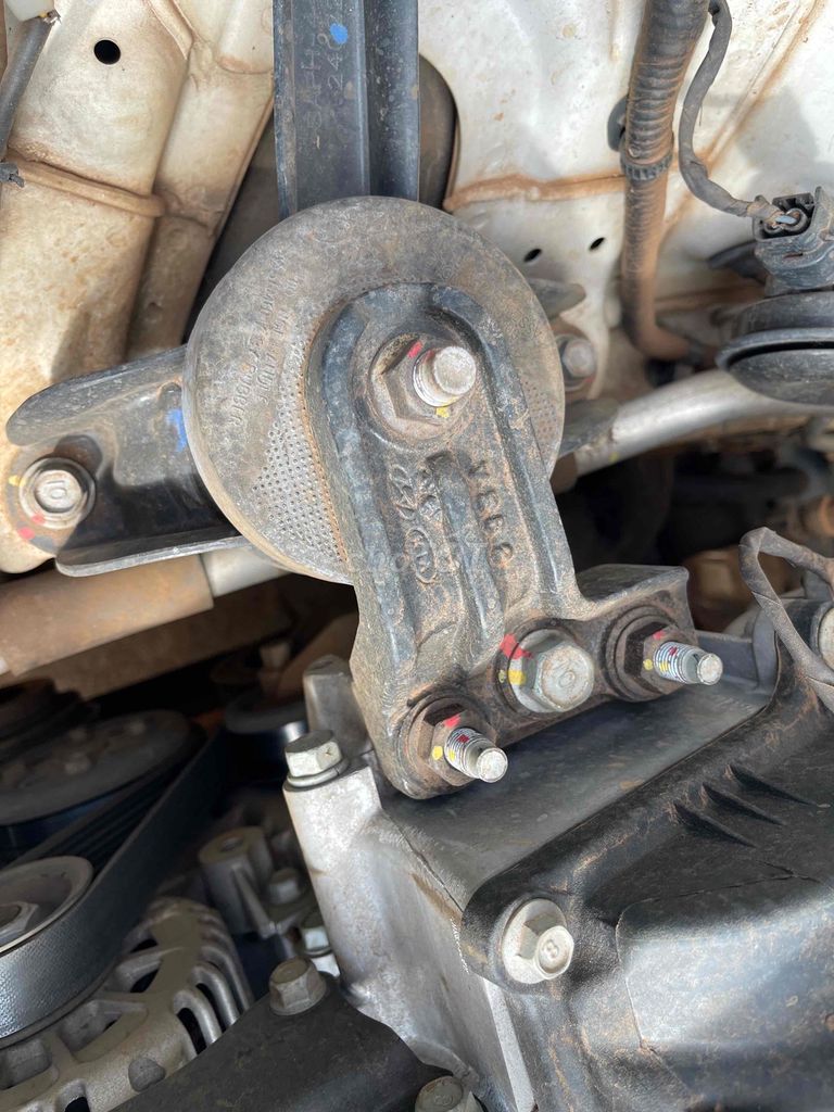 Hyundai Accent 2022 1.4 AT - 40000 km. Mua bán Ô tô tại Thành phố Buôn Ma Thuột Đắk Lắk được đăng bởi Uy Dũng Ô Tô Cũ hình 15