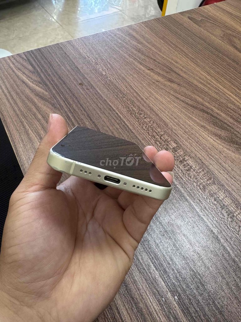 iPhone 15 QTE 128GB Vàng. Mua bán Điện thoại tại Quận Đống Đa Hà Nội được đăng bởi cuong hình 1