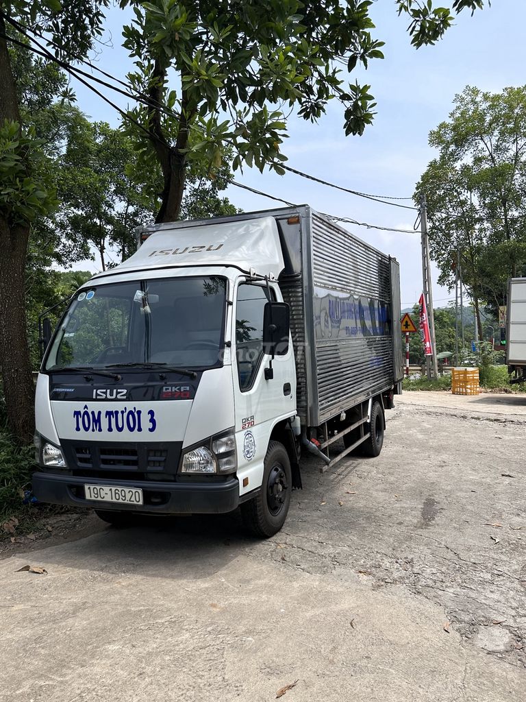 Isuzu Qkr270 1.9t thùng kín inox